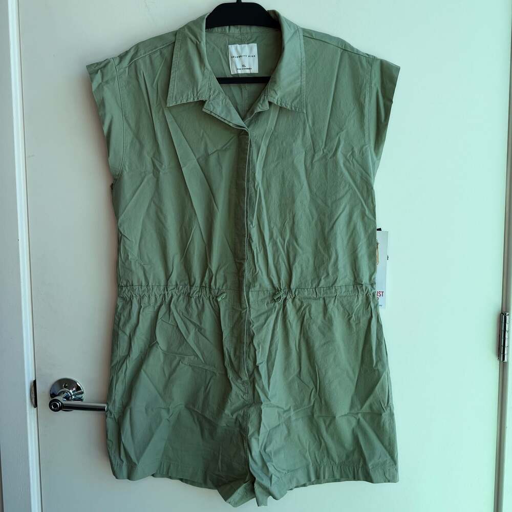 Celebrity Pink Juniors Cinch Waist Romper in Sage Green, Size XL